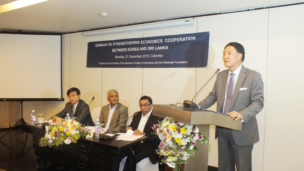 Ambassador of the Republic of Korea in Sri Lanka Mr. Chang Won sam address the seminar